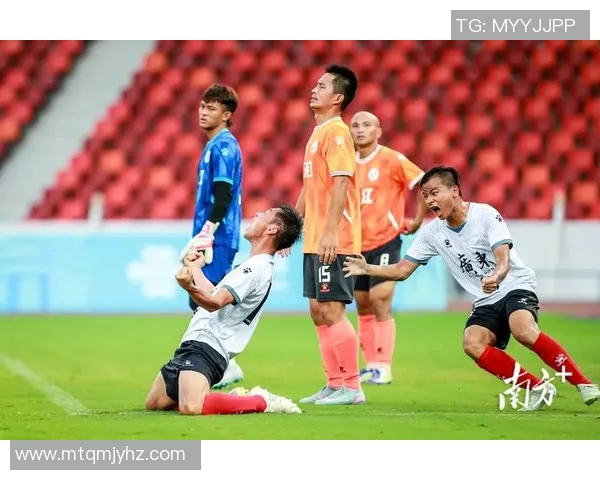 广州足球队与南京足球队赛后分析灵活战术对比及其影响