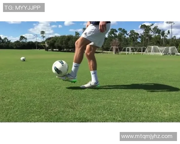 足球明星挑战颠球投篮技巧展现运动魅力与精准配合的精彩瞬间