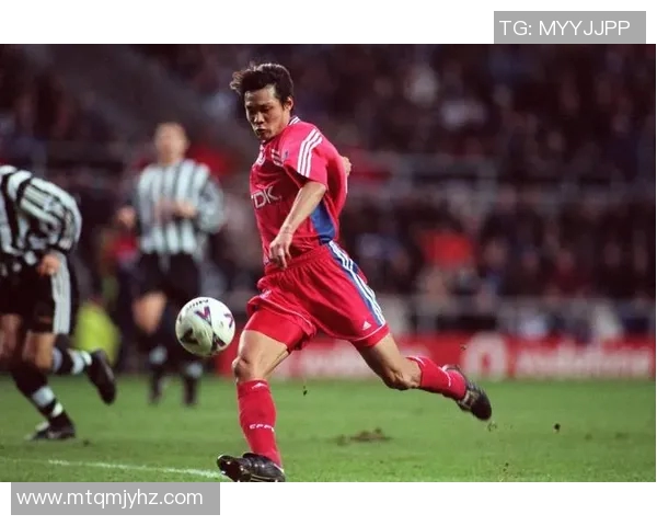 足球明星风采尽显全景图集带你领略绿茵场上的传奇瞬间 足球明星风采尽显全景图集带你领略绿茵场上的传奇瞬间