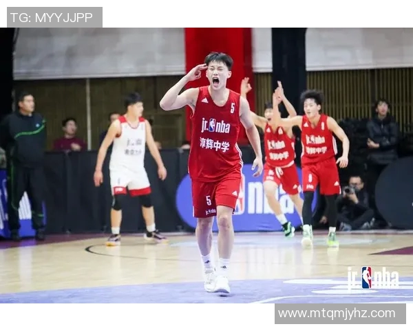 南京篮球队在城市联赛中的战术分析与表现评估 南京篮球队在城市联赛中的战术分析与表现评估